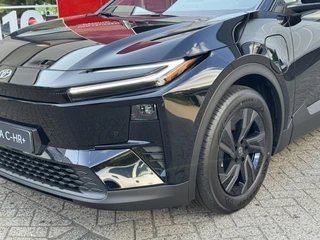 Toyota C-HR+ First Edition 77 kWh 224PK NIEUW DIRECT UIT VOORRAAD LEVERBAAR! / 14