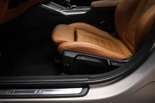 BMW 3-serie 330e xDrive eDrive M-Sport Edition | MEDIA PACK | STUURVERWARMING | TREKHAAK | 19" / 34