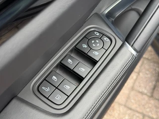Porsche Cayenne 4.0 TURBO S E-HYBRID Achteras sturing Head Up Pano Keramisch / 35