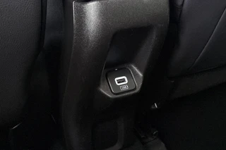 Jeep Renegade 4xe 240 Plug-in Hybrid Electric S LED Leder Stoelverwarming Trekhaak Camera Kenwood / 37