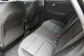 Kia Stonic 1.0 T-GDi 100pk DynamicPlusLine / 12