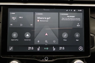 Lynk & Co 01 1.5 261PK Plug-in Hybrid Pano/dak Apple/Carplay Adaptive/Cruise / 27