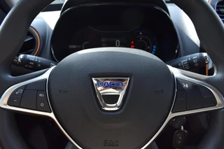 Dacia Spring Expression 27 kWh | Camera | Carplay | All Season Banden | / 12