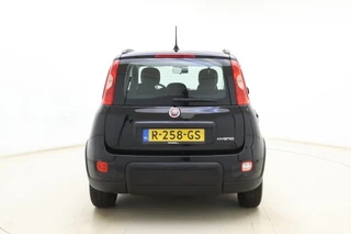 Fiat Panda 1.0 Hybrid City Life 69 PK | Airco | Dakrails | Weinig kilometers | Hoge instap | Zuinige motor | Electrische ramen | 5 Zitplaatsen / 12