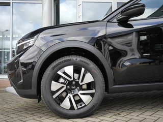Opel Frontera 1.2 Turbo Hybrid GS 7p. | Van €36700,- voor €29950,- | Nieuwe auto | Automaat | Stoel & Stuurverwarming | Draadloze telefoonlader | Climate control | Cruise control | Led verlichting | 17 inch lichtmetalen velgen / 45