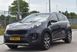 Kia Sportage 1.6 T-GDI 4WD GT-Line First Edition 177 PK | NL-Auto | Camera | DAB | Nav | Leder | Keyless | Trekhaak | 4-Seasons