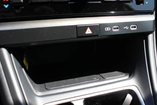 Lexus LBX 1.5 2WD / 27