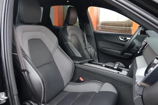 Volvo XC60 T6 Recharge AWD R-Design | Stoelverwarming | Parkeercamera | Panoramadak | Memorystoel | Keyless / 23