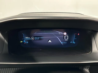 Peugeot 2008 1.2 PureTech Allure Pack CAMERA TREKHAAK ECC CRUISE LM NAVI CARPLAY. / 27