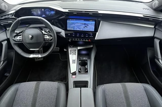 Peugeot 408 1.2 Hybrid 145 e-DCS6 GT | Adaptive Cruise Control | Matrix LED | Handsfree achterklep | Verwarmd stuurwiel | Camera | Apple Carplay & Android Auto | Navigatie | Keyless Entry & Start / 32