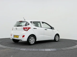 Hyundai i10 1.0i i-Motion / 2