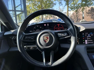 Porsche Taycan 79 kWh / 9