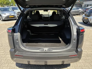 Toyota bZ4X Touring DYNAMIC 75 KWH VOORRAAD VOORDEEL VAN €49.990 VOOR €47.300!!! BLIND-SPOT PARK-SENSOREN STOEL/STUURVERW APPLE/ANDROID 18" LM-VELGEN / 15