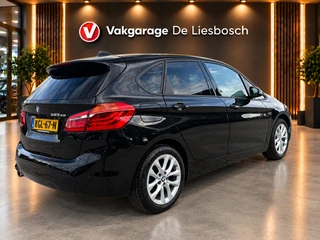 BMW 2 Series Active Tourer 225xe iPerformance High Executive pano/navi/camera/stoelverw/elec klep / 6
