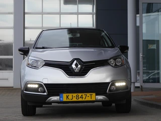 Renault Captur 0.9 TCe Xmod | Lederen bekleding | Stoelverwarming | Trekhaak | Keyless entry en start | Climate control | Navigatie | Extra getint glas | Regensensor / 4
