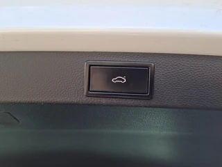 Škoda Karoq 1.5 TSI ACT Style Pano 360° Carplay Trekhaak Business Sportline / 23