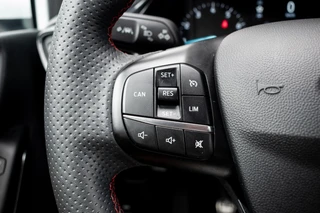 Ford Fiesta 1.0 EcoBoost Hybrid ST-Line|WINTERPACK|KEYLESS|CLIMATE|CARPLAY|PDC|PARK ASSIST / 18