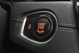 BMW 2-serie Gran Tourer 216i Business Edition Plus Trekhaak Stoelverwarming Head-Up Harman Kardon / 38