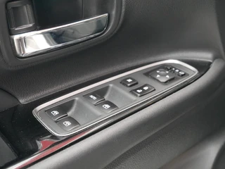 Mitsubishi Outlander 2.0 PHEV Premium Trekhaak| Camera| NAP / 19