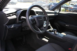 Lexus LBX 1.5 2WD / 12