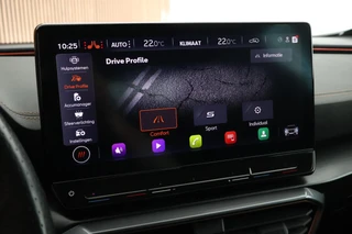 CUPRA Formentor 1.4 TSI 204pk e-Hybrid Essential Trekhaak Camera Stoelverwarming Memory Keyless Navigatie / 28