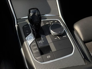 BMW 3-serie Touring 330e M sport ACC Trekhaak / 23