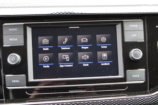 Volkswagen Polo 1.0 TSI LIFE **NL-Auto** Parkeersensoren v.a. / apple carplay / android / 35