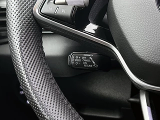 Škoda Karoq 1.5 TSI ACT Sportline Business  | PANORAMADAK | 360 CAMERA | WINTERPACK | KEYLESS | NAVI | ELEKTR. ACHTERKLEP / 11