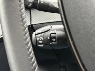 Peugeot 208 Allure 1.2 Hybrid 110PK e-DCS6 Automaat Navigatie, Rondomzichtcamera, Climate Control, Cruise Control, Parkeersensoren / 20