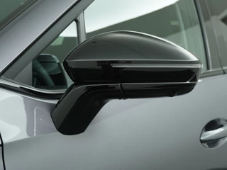 Omoda 5 SHS 1.6 T-GDi SHS-H Premium  - Registratie voordeel! - Kantel/Schuifdak - Adaptieve Cruise control - Ventilatie Voorstoelen - Privacy Glass - Stoel/Stuurwiel Verwarming - 1000KM Rijbereik -  7 Jaar Fabrieksgarantie / 15