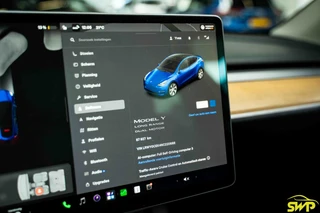 Tesla Model Y Long Range AWD 75 kWh / 16