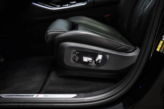 BMW X5 xDrive50e M-sport | PANORAMADAK | INDIVIDUAL VOLLEDER MERINO | HEAD UP | HARMAN KARDON | 360 CAMERA | MAXTON | 22" | / 45