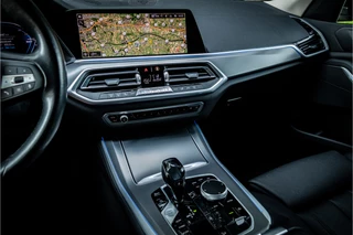 BMW X5 xDrive45e Executive  Camera 20" Luchtvering Memory Carplay / 10