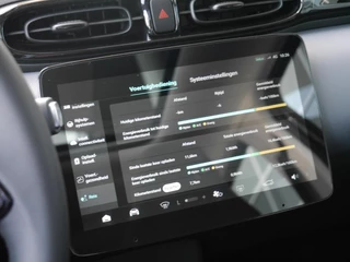 Leapmotor T03 Design 37.3 kWh | Nieuwe auto | Snel leverbaar! | Actieradius van 265 km (WLTP) Gecombineerd | Camera | Panoramadak | Adaptive cruise control | Dodehoek detectie | Lichtmetalen velgen / 29