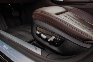 BMW 7-serie 740i High Executive | 2e eigenaar | Driving Assistant Plus | Innovation pakket | Massage | Dodehoekdetectie | Adaptieve cruise | 360 camera | Stoelventilatie | Gesture control / 43