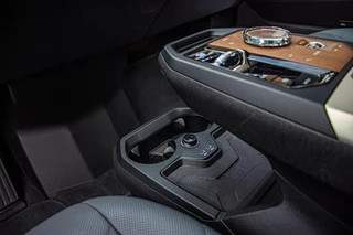 BMW iX xDrive40 Sport Edition 77 kWh, BTW, Laser, H&K, Pano / 17
