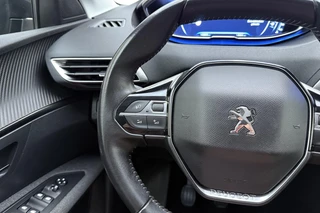 Peugeot 3008 1.2 PureTech Blue Lease Executive Navigatie | Afneembare Trekhaak | Cruise controle | Camera Achter / 21