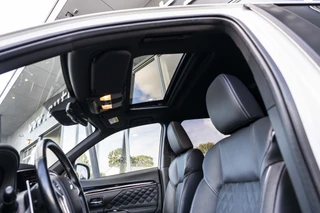 Mitsubishi Outlander 2.4 PHEV Instyle  | SOH 93% | Pano | 360° Camera / 15