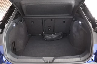 Volkswagen ID.4 First 204pk 77 kWh SOH 91% Leder Stoelverwarming Camera Navigatie / 42