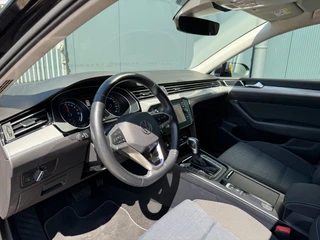 Volkswagen Passat Variant 1.4 TSI PHEV GTE * AUTOMAAT * Parkeercamera * Massage * Keyless * / 11