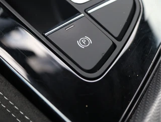 Audi A4 Avant RS4  | RS Dynamic | Pano | B&O | Massage / 77
