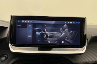 Peugeot 2008 1.2 Hybrid 136 GT | Climate control | Apple carplay/Android auto | Navigatie | Cruise control | Draadloze telefoonlader | Lichtmetalen velgen 17" | / 25
