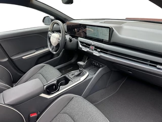 Kia K4 1.0 T-GDi MHEV GT-Line Launch Edition (pano) | Stoel & stuurverwarming | Wireless carplay/android auto | Fabrieksgarantie t/m 6-2036 +3x 1 jaar* | metallic lak | NAP / 24