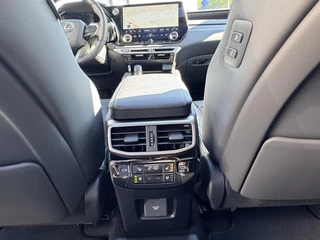 Lexus RX 450h+ Plug-in Hybrid President Line DIRECT LEVERBAAR PANODAK MARK LEVINSON STOELVENT STUURVERW 360 CAMERA / 39