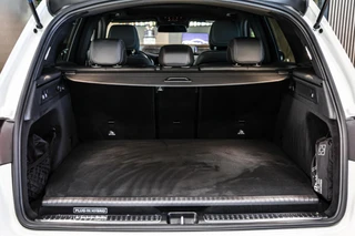Mercedes GLC-klasse 350e 4MATIC AMG Premium Plus|Pano|verkoeling|Trekhaak|Leder / 25