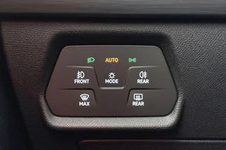 CUPRA Leon Sportstourer 1.4 e-Hybrid VZ 245 PK Achteruitrijcamera Apple CarPlay Stoel-Stuurverwarming / 28