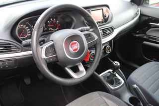 Fiat Tipo 1.4 16V Lounge / 7