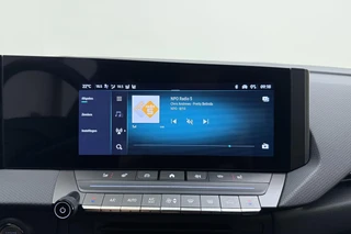 Opel Astra 1.2 Turbo 145pk Hybrid Automaat GS | Panoramadak | Navigatie | Headup display | Adapt. Cruise control | 360 Camera | Stoel- en stuurverwarming | Zwart dak / 31