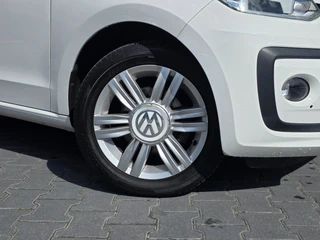 Volkswagen Up! 1.0 BMT high up! | PDC | AIRCO | CRUISE / 12
