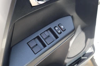 Toyota RAV4 2.5 HYBRID DYNAMIC / 18